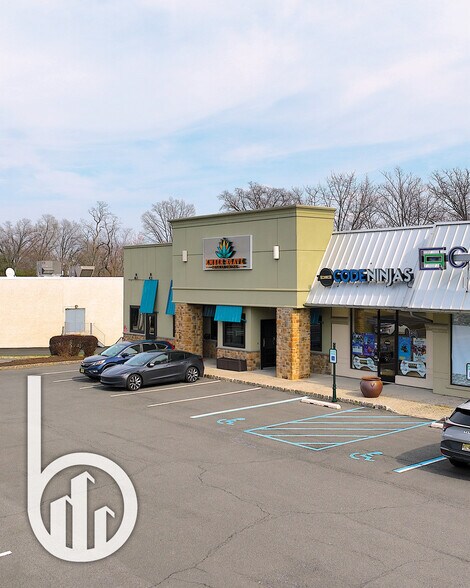 215 Route 22 E, Green Brook, NJ à louer - Photo de l’immeuble – Image 2 sur 6