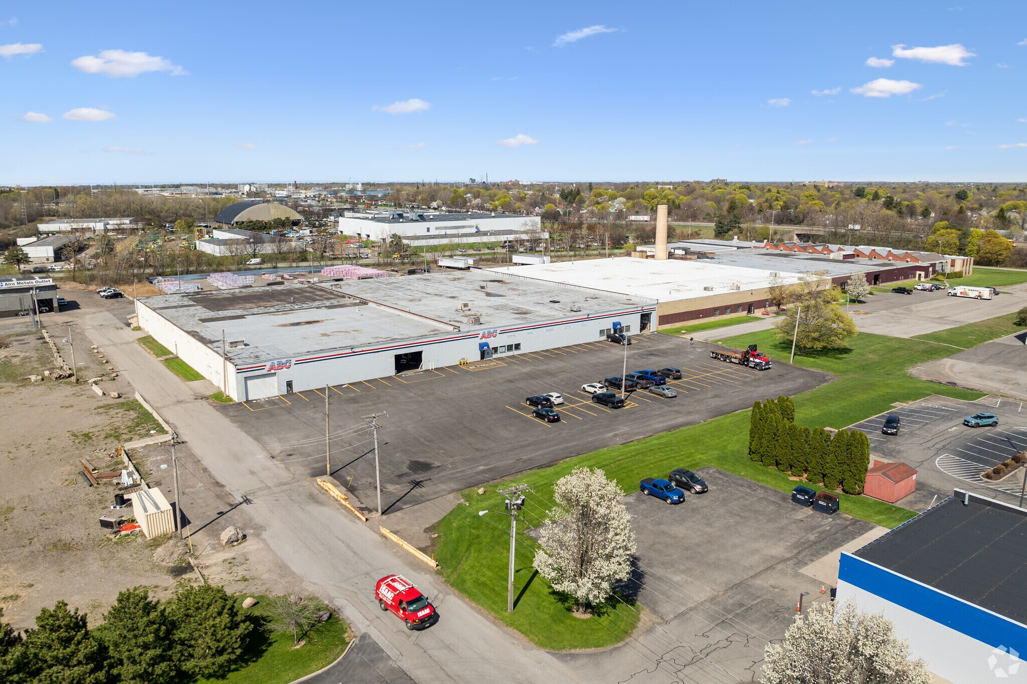 1450 Lyell Ave, Rochester, NY à vendre Aérien– Image 1 sur 11