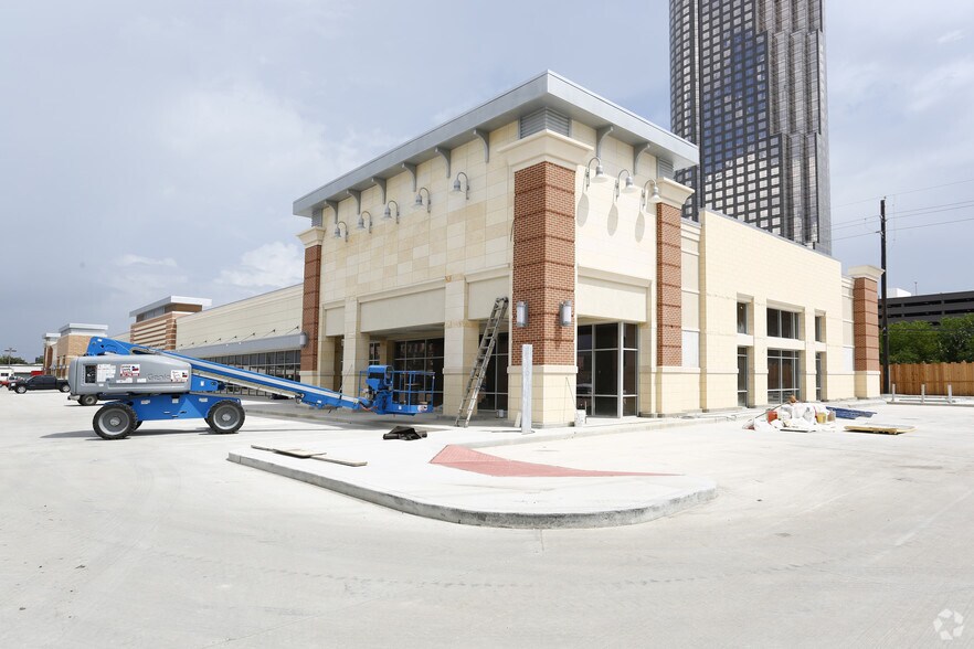 5885 San Felipe St, Houston, TX à louer - Photo de l’immeuble – Image 2 sur 4