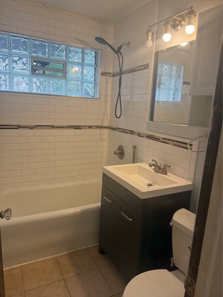 7 Winchester Pl, Buffalo, NY à vendre - Photo intérieure – Image 3 sur 6