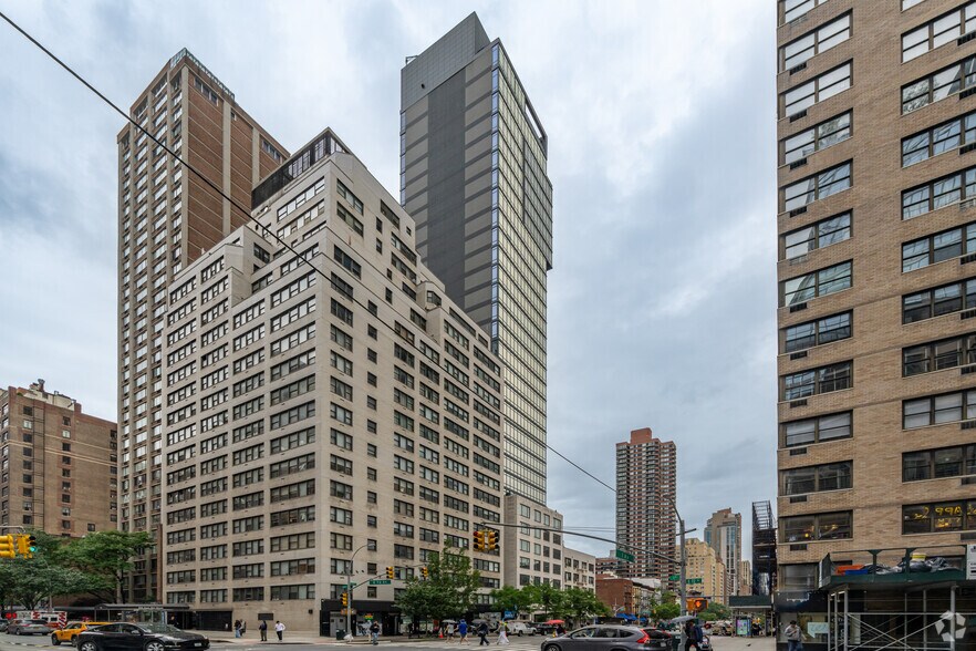 1489 2nd Ave, New York, NY à vendre - Photo de l’immeuble – Image 3 sur 4