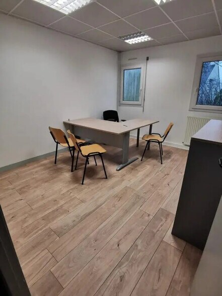 Bureau dans Vannes à louer - Photo de l’immeuble – Image 1 sur 5