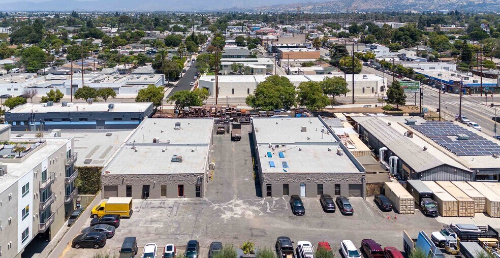 5337 Cahuenga Blvd, North Hollywood, CA portefeuille de 2 biens à vendre sur LoopNet.fr - Photo de l’immeuble – Image 3 sur 20