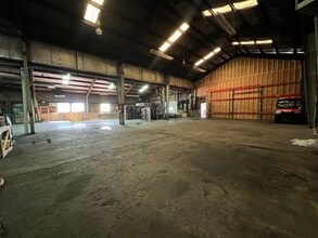 9520 Seymour Ave, Schiller Park, IL à louer Photo intérieure– Image 2 sur 4