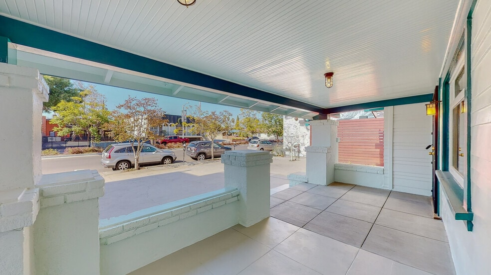 536 N Larchmont Blvd, Los Angeles, CA à louer - Photo de l’immeuble – Image 3 sur 8