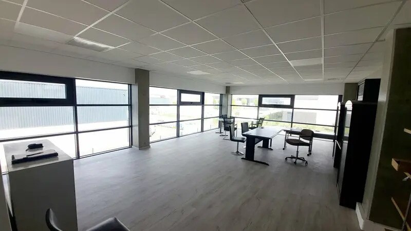 Bureau dans Saint-Sauveur à louer - Photo intérieure – Image 3 sur 11