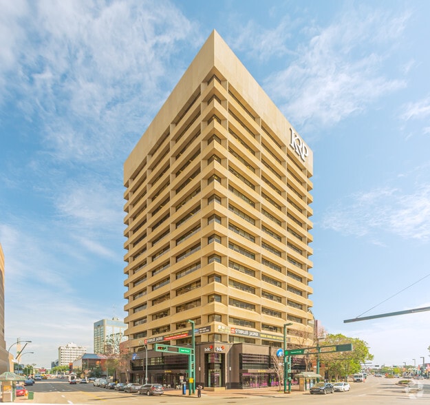 9888 Jasper Ave NW, Edmonton, AB à louer - Photo de l’immeuble – Image 3 sur 9