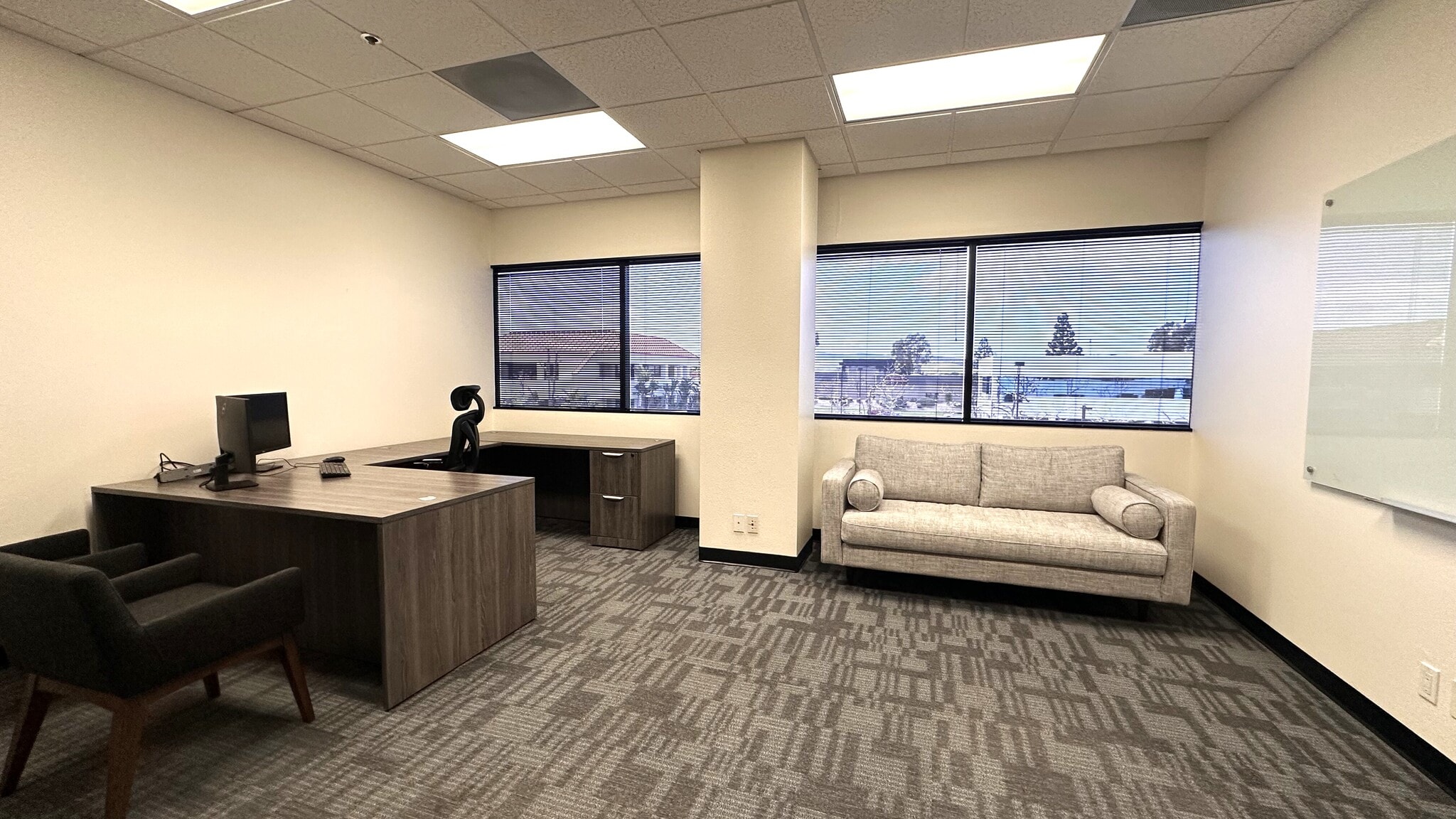 15707 Rockfield Blvd, Irvine, CA à louer Photo intérieure– Image 1 sur 11