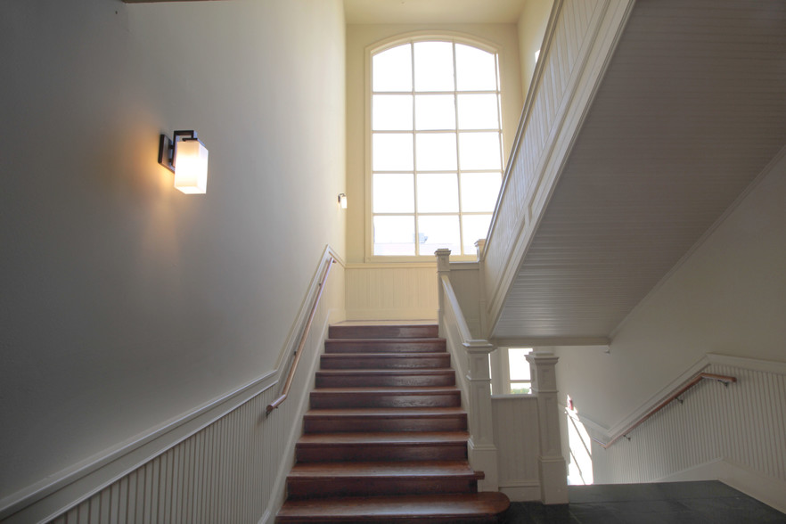 305 21st St, Galveston, TX à louer - Hall d’entrée – Image 3 sur 14