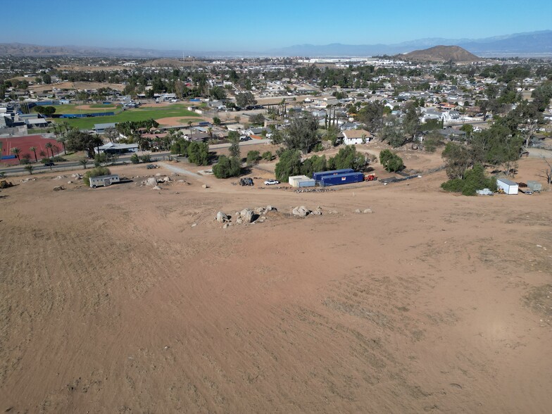 0000 Hillside ave, Norco, CA à vendre - Photo de l’immeuble – Image 3 sur 9