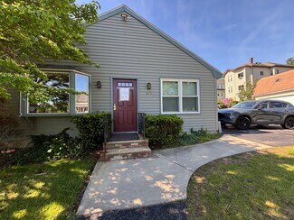 Plus de détails pour 447 Grove St, Worcester, MA - Bureau à vendre