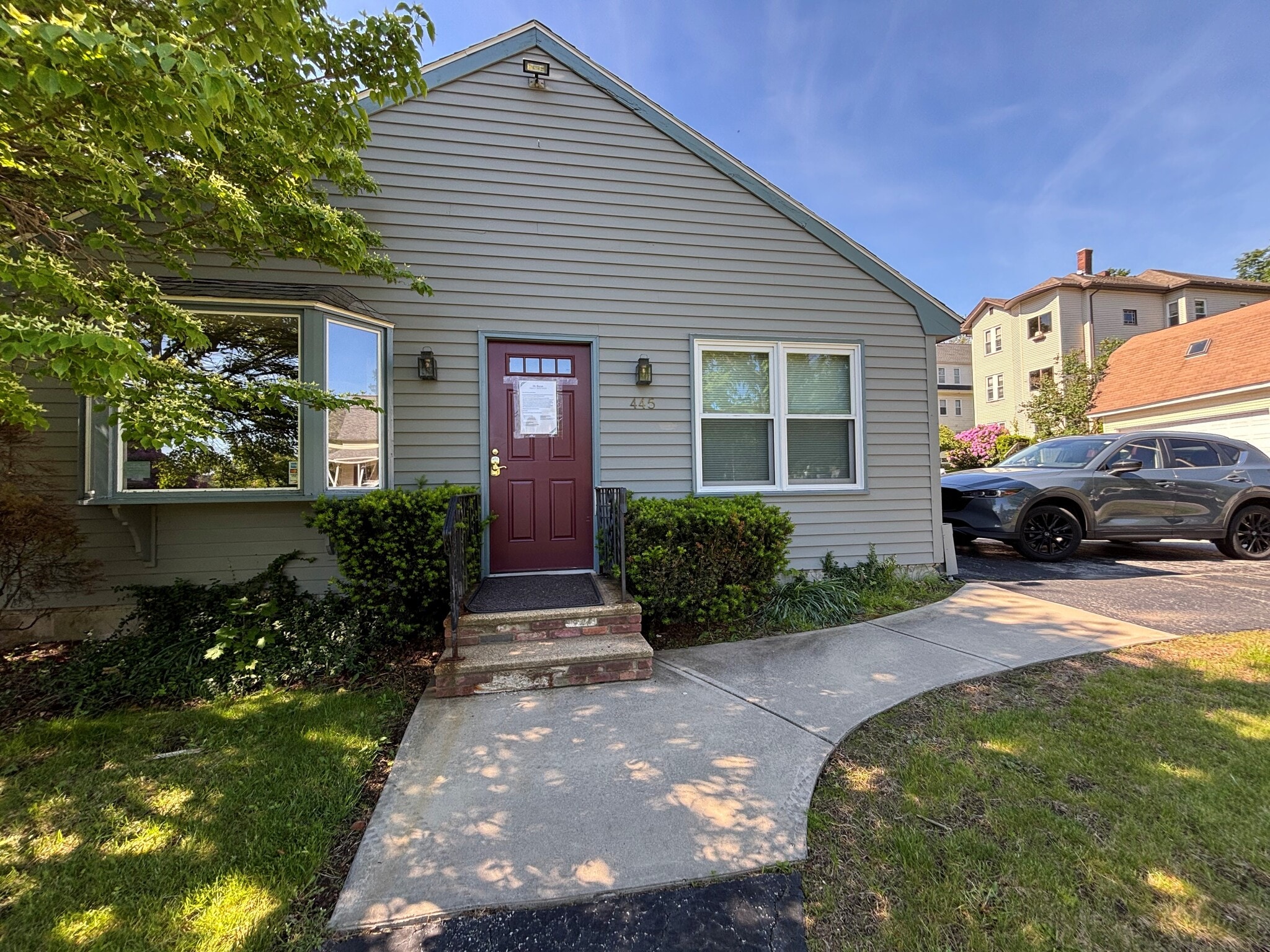 447 Grove St, Worcester, MA à vendre Photo principale– Image 1 sur 4