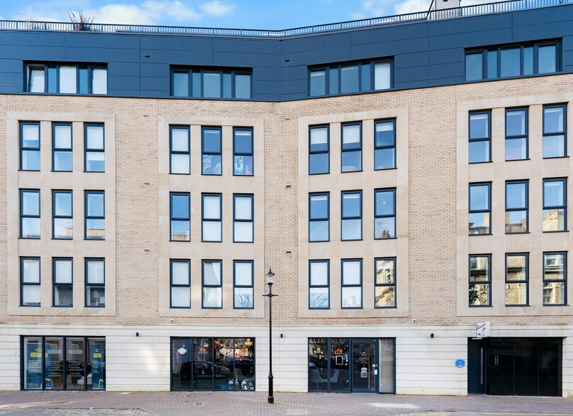 25 Mount Stuart Sq, Cardiff à louer - Photo de l’immeuble – Image 1 sur 1
