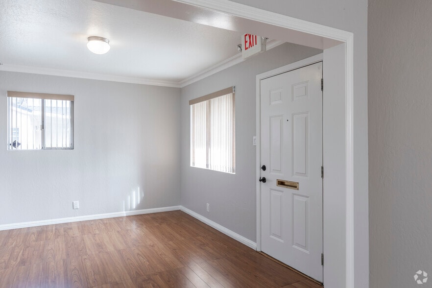 521 S Bascom Ave, San Jose, CA à vendre - Photo intérieure – Image 2 sur 23