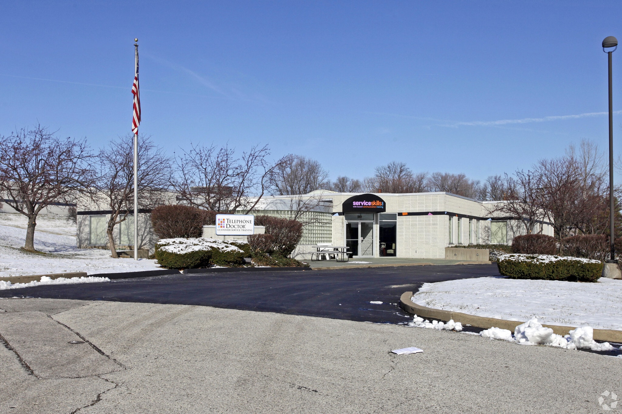 30 Hollenberg Ct, Bridgeton, MO à vendre Photo principale– Image 1 sur 8