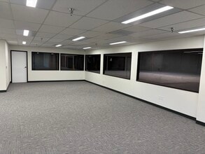 2820-2834 La Mirada Dr, Vista, CA à louer Photo intérieure– Image 2 sur 15