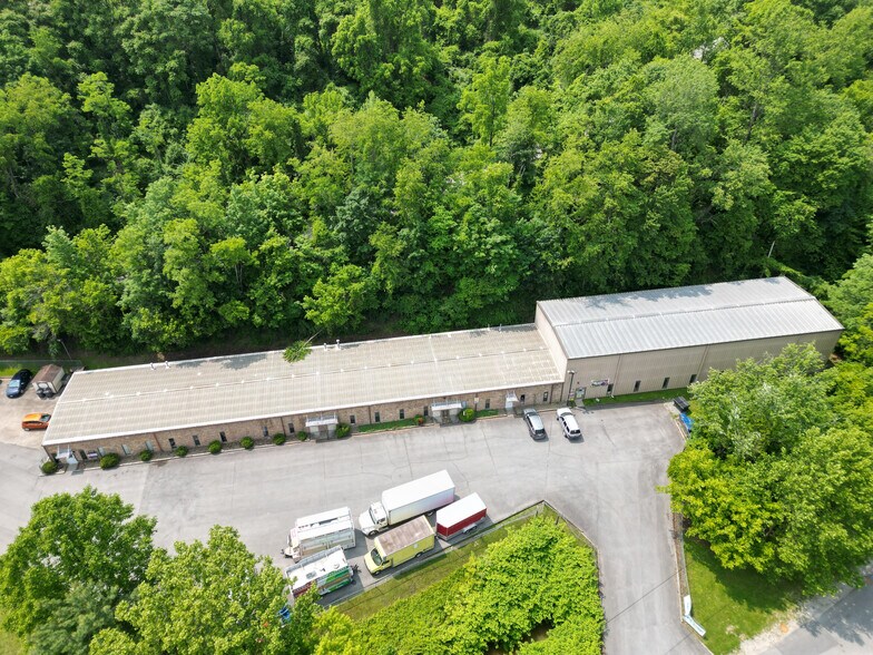 2A Cherry Tree Dr, Nutter Fort, WV à vendre - Photo de l’immeuble – Image 2 sur 9