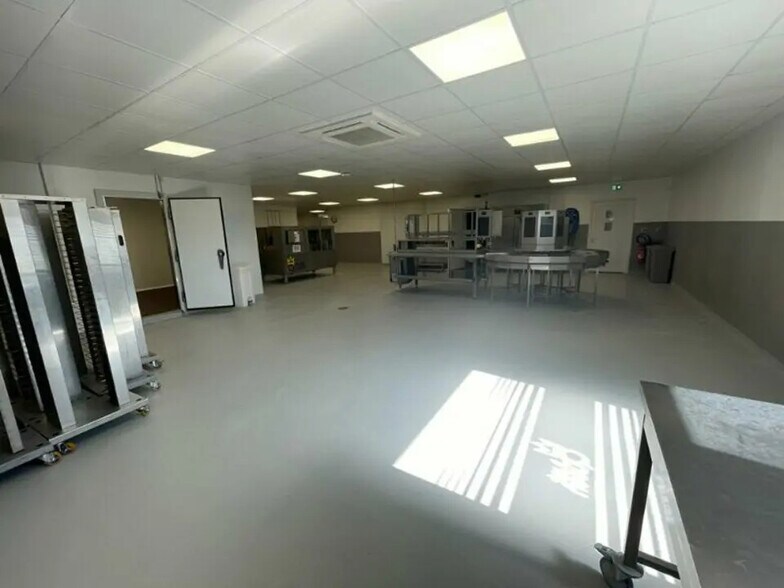 Local d'activités dans Saint-Dizier à vendre - Photo intérieure – Image 3 sur 10