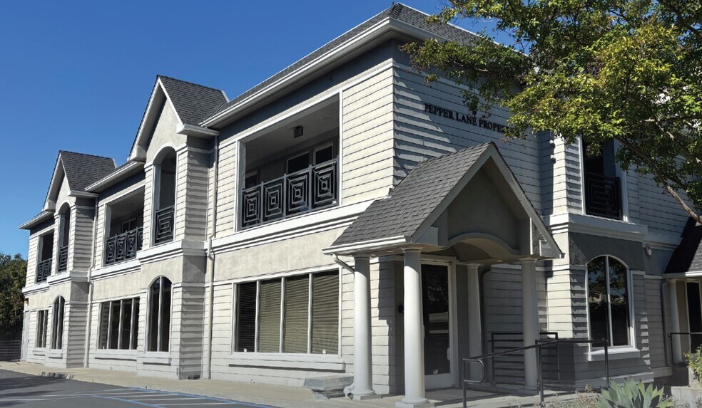 15729 Los Gatos Blvd, Los Gatos, CA à louer - Photo de l’immeuble – Image 1 sur 6