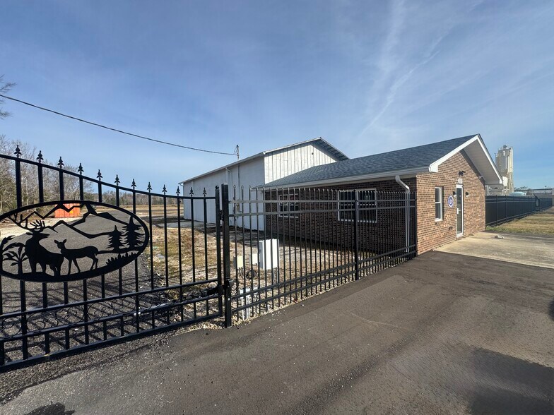 2028 Travis Rd, Columbia, NC à vendre - Photo de l’immeuble – Image 1 sur 21