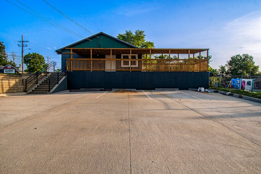 1315 S 11th St, Nebraska City, NE à vendre - Photo de l’immeuble – Image 3 sur 32