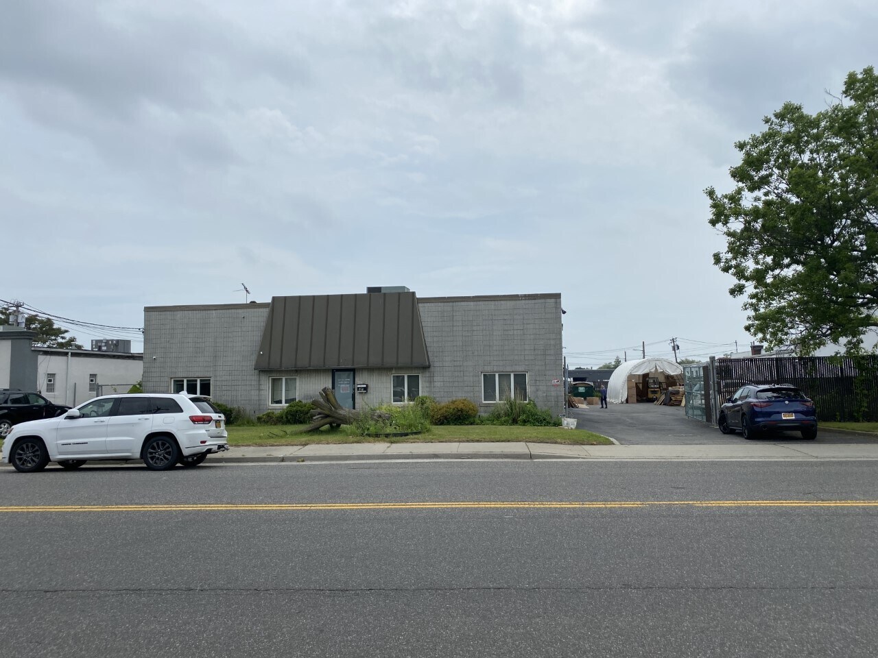 47 Allen Blvd, Farmingdale, NY à vendre Photo de l’immeuble– Image 1 sur 8
