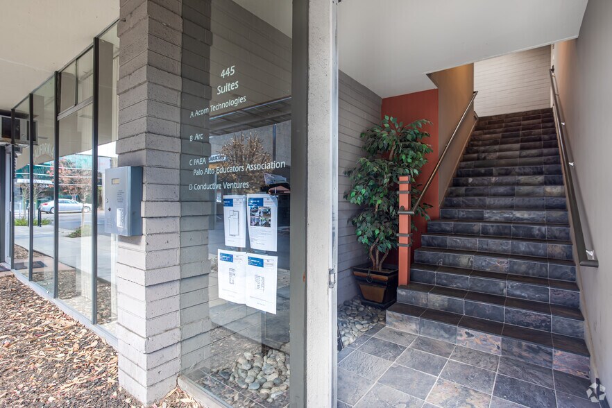 433-445 Cambridge Ave, Palo Alto, CA à louer - Photo intérieure – Image 3 sur 9
