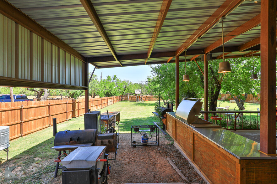2180 Maple St, Abilene, TX à vendre - Photo de l’immeuble – Image 3 sur 38