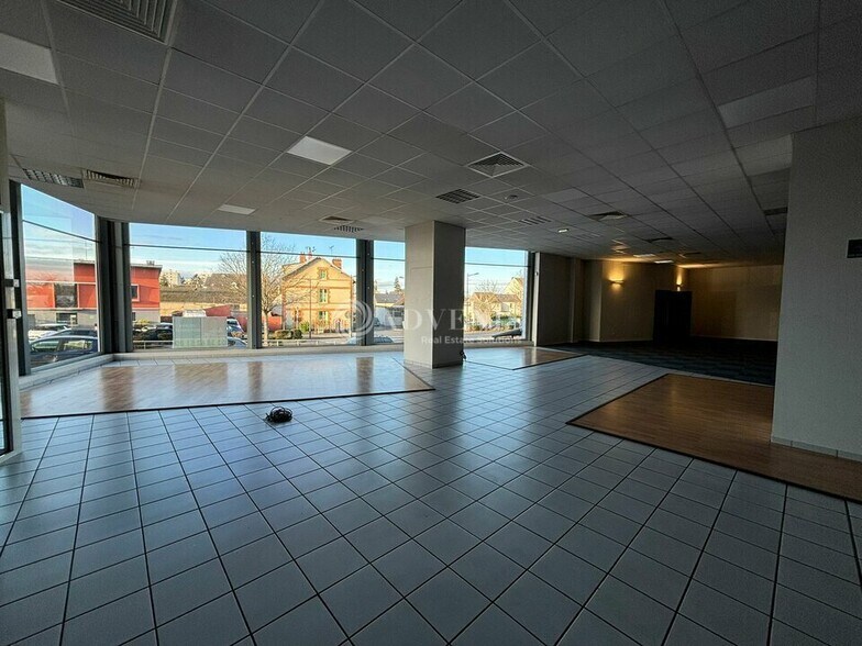 14 Bis Rue André Dessaux, Fleury-les-Aubrais à louer - Photo intérieure – Image 2 sur 12