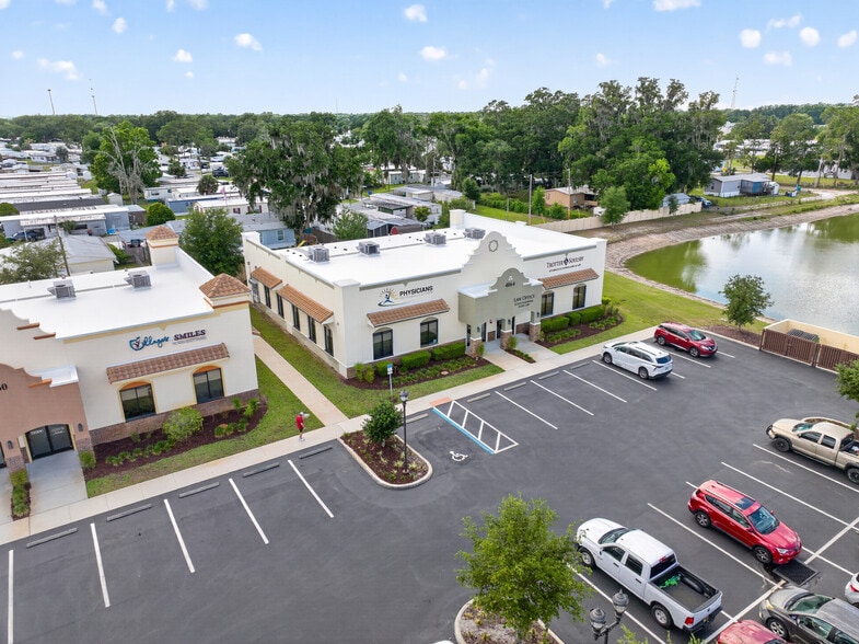 4064 E SR 44, Wildwood, FL à louer - Photo intérieure – Image 3 sur 8