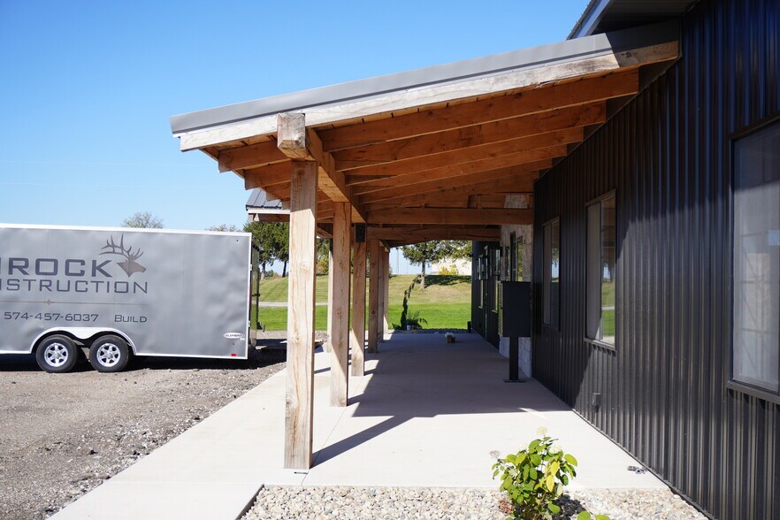 1195 Townline Rd, Ligonier, IN à louer - Photo de l’immeuble – Image 2 sur 5