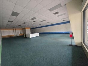 3942 Tyrone Blvd N, Saint Petersburg, FL à louer Photo intérieure– Image 2 sur 9