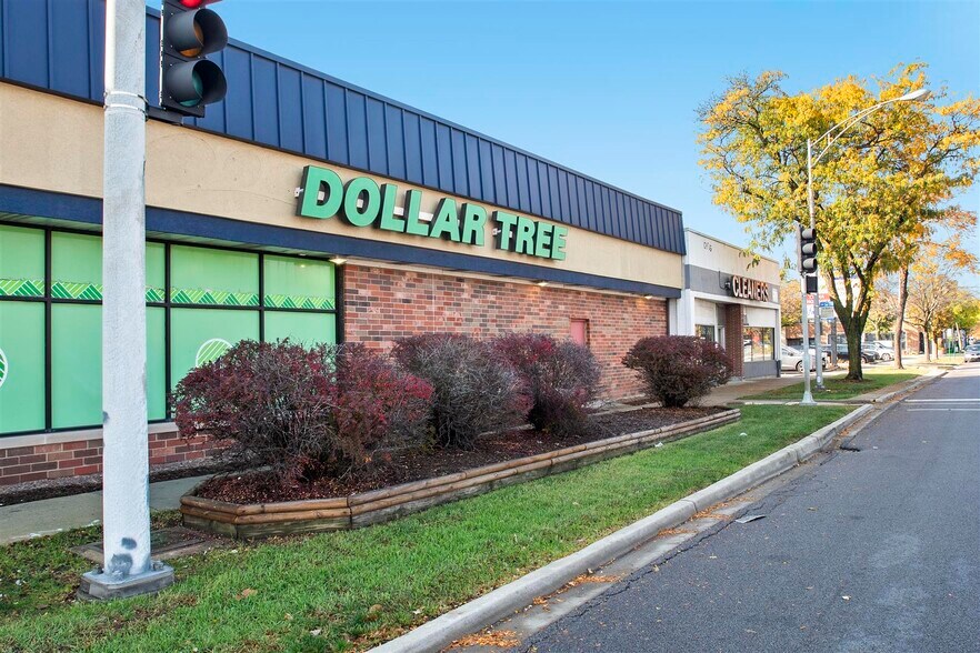 6301-6405 North Ave, Oak Park, IL à louer - Photo de l’immeuble – Image 2 sur 24