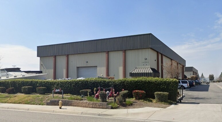 10560 Elm Ave, Fontana, CA à louer - Photo principale – Image 1 sur 1