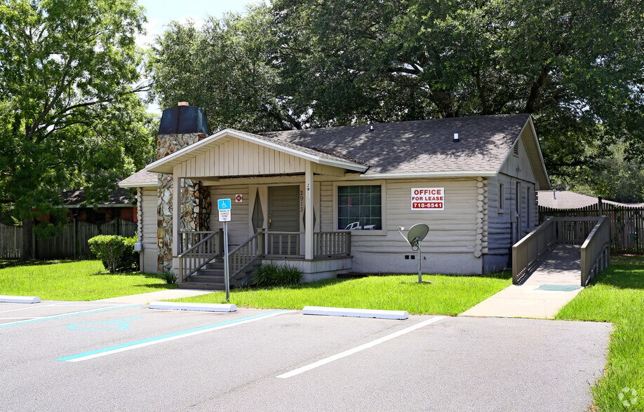 2913 Optimist Dr, Marianna, FL à vendre - Photo principale – Image 1 sur 8