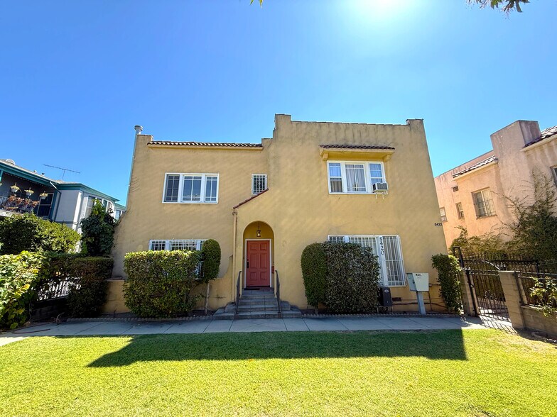 5418 Franklin Ave, Los Angeles, CA à vendre - Photo de l’immeuble – Image 3 sur 8