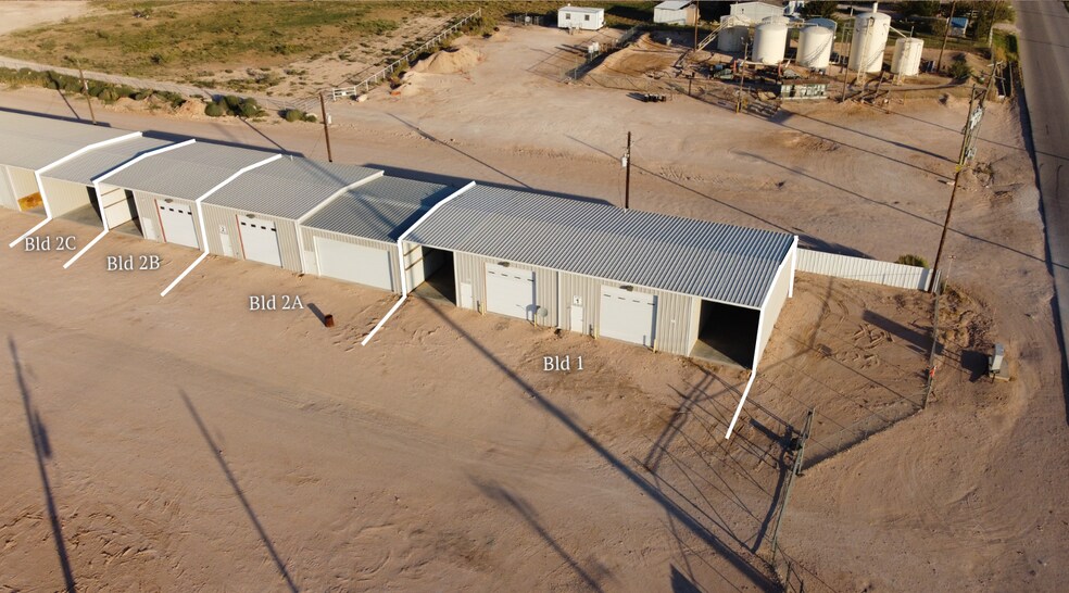 7010 County 1160 rd, Midland, TX à louer - Photo de l’immeuble – Image 2 sur 30