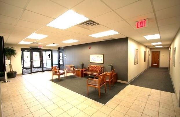 3850 Shore Dr, Indianapolis, IN à louer - Hall d’entrée – Image 3 sur 9