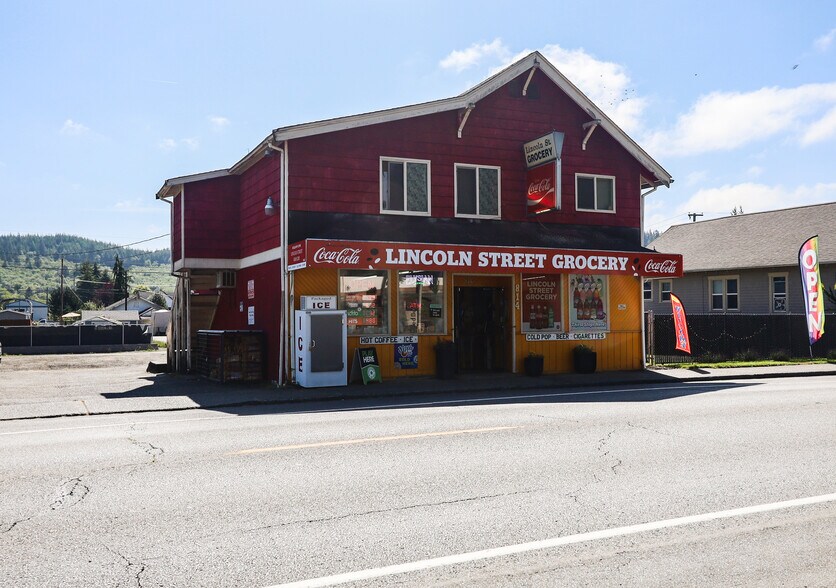 814 Lincoln St, Hoquiam, WA à vendre - Photo de l’immeuble – Image 3 sur 29