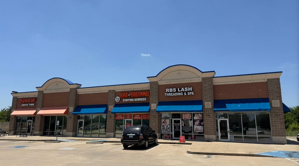 6201 Denton Hwy, Haltom City, TX à louer - Photo de l’immeuble – Image 2 sur 7