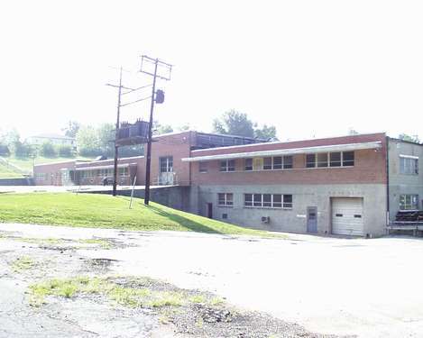 100 W 10th St, Washington, MO à louer - Photo de l’immeuble – Image 1 sur 2