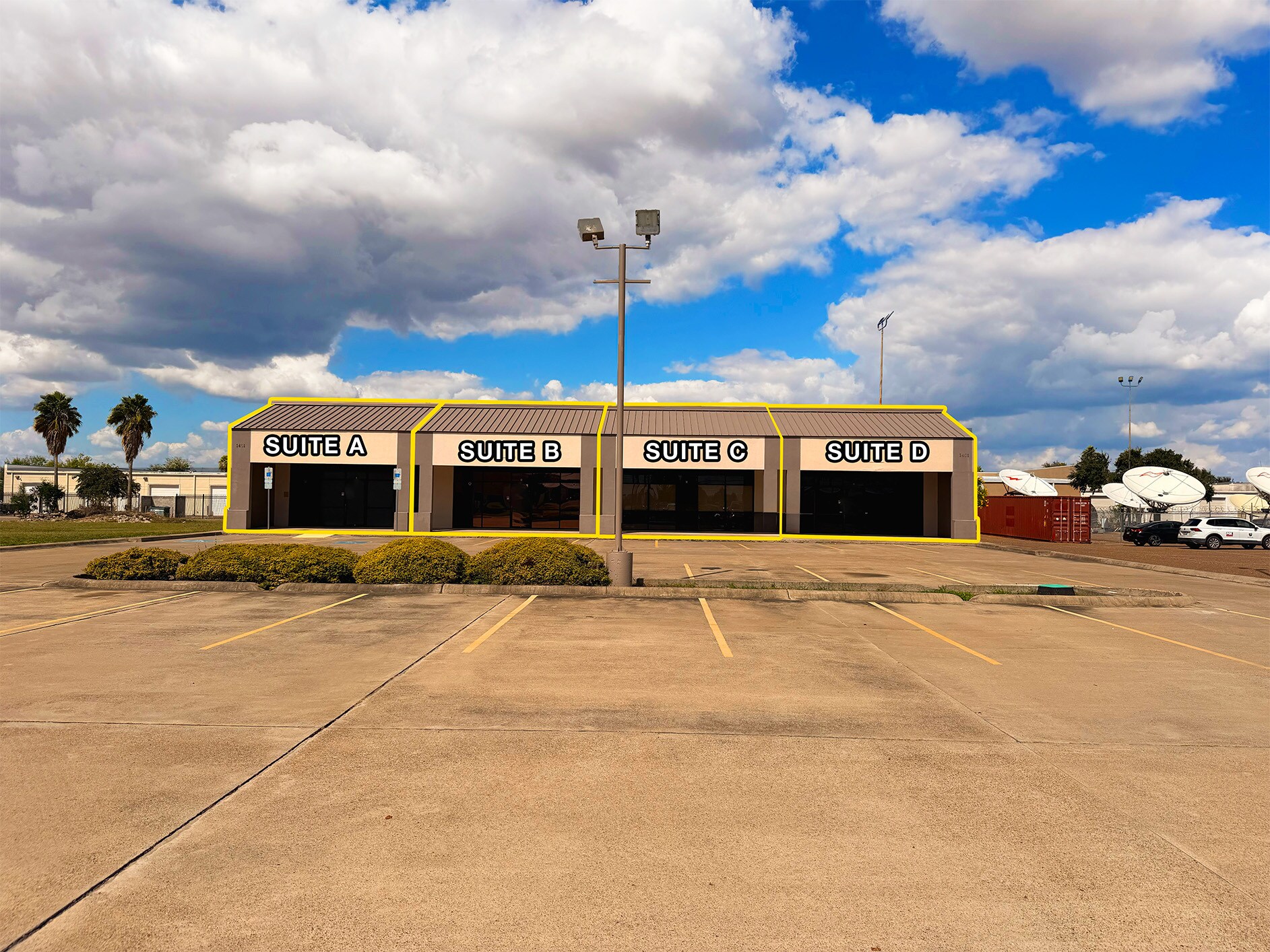 1401 E Hackberry St, McAllen, TX à louer Photo de l’immeuble– Image 1 sur 8