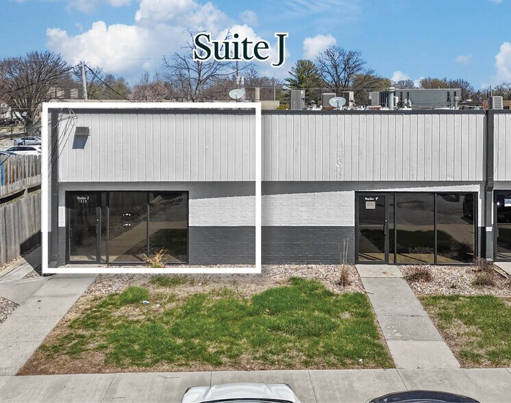 7020 Douglas Ave, Urbandale, IA à louer - Photo de l’immeuble – Image 3 sur 5