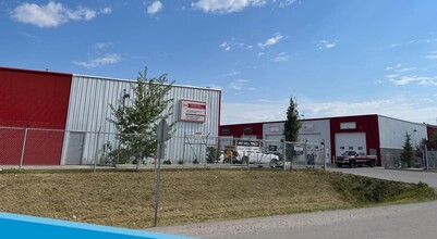 285127 Frontier Rd, Calgary, AB à louer Photo intérieure– Image 1 sur 4