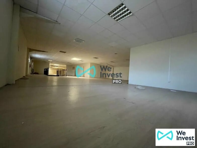 Local commercial dans Reims à louer - Photo de l’immeuble – Image 2 sur 4