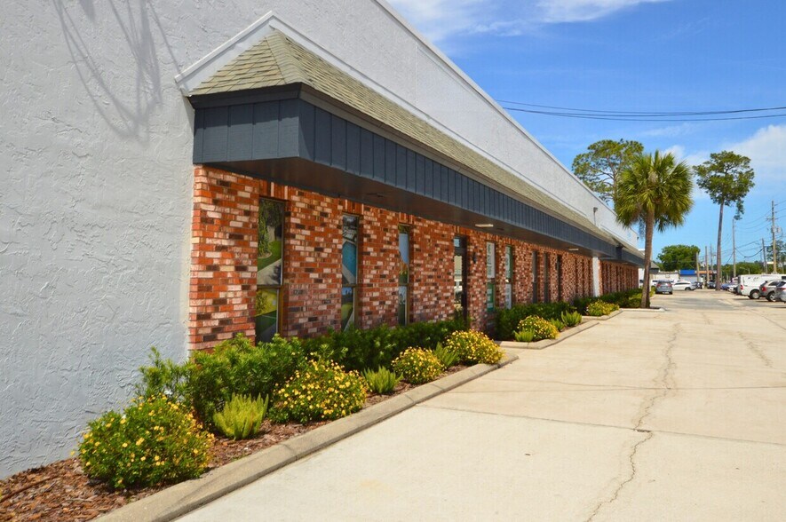 5151 Sunbeam Rd, Jacksonville, FL à louer - Photo de l’immeuble – Image 2 sur 9