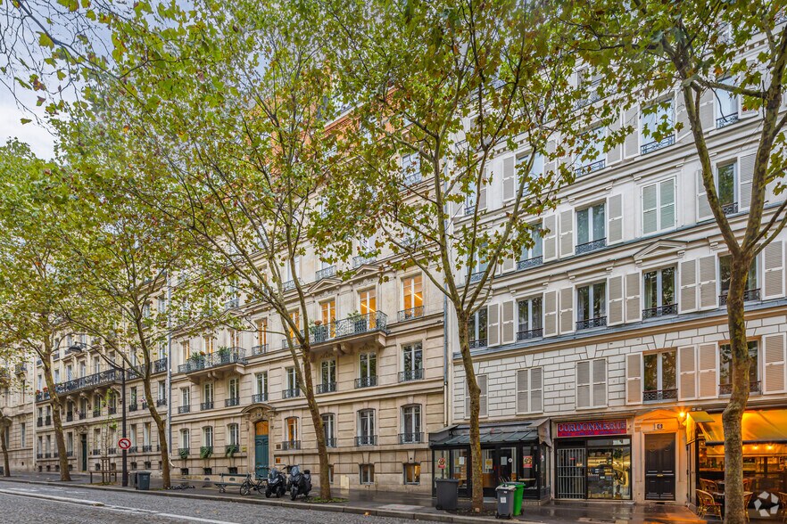 8 Avenue Percier, Paris à louer - Photo de l’immeuble – Image 2 sur 10