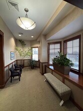 1179 E Paris Ave SE, Grand Rapids, MI à louer Photo intérieure– Image 2 sur 9