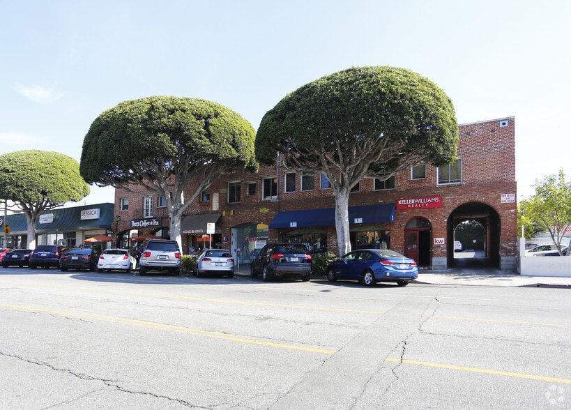 118-122 N Larchmont Blvd, Los Angeles, CA à louer - Photo principale – Image 1 sur 3
