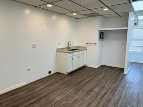 1050 E University Dr, Mesa, AZ à louer Photo intérieure– Image 2 sur 8